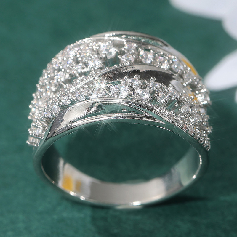 Women's Fashion Wave Design Wide Face Ring, Bright Synthetic CZ