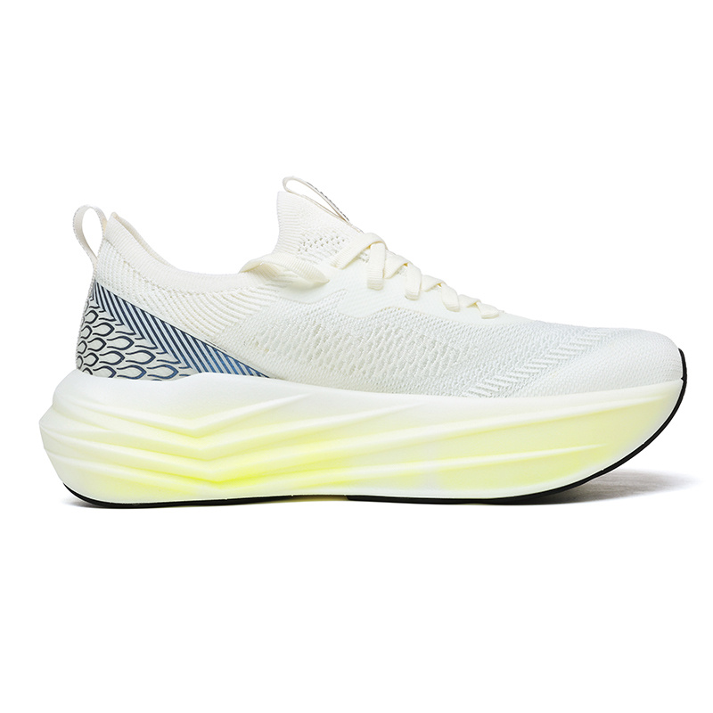Trendy And Versatile Lightweight Running Shoes from The Extreme Wind Series, Featuring Ultra-Light And Breathable Design