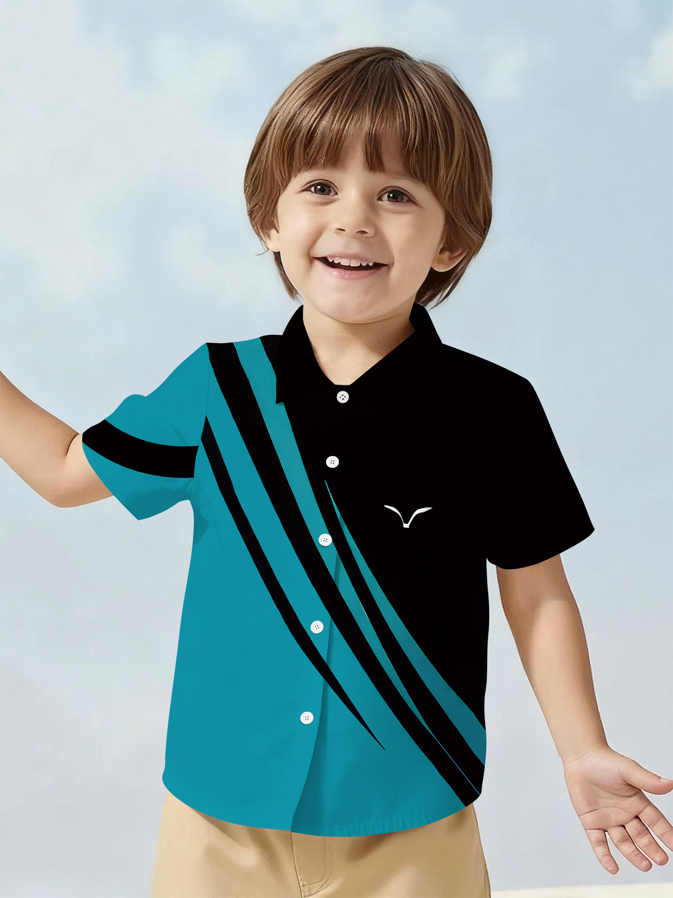 Una camisa creativa para niños con un diseño 3D azul y negro. Esta camisa casual de manga corta con cuello es un regalo perfecto para cualquier niño.