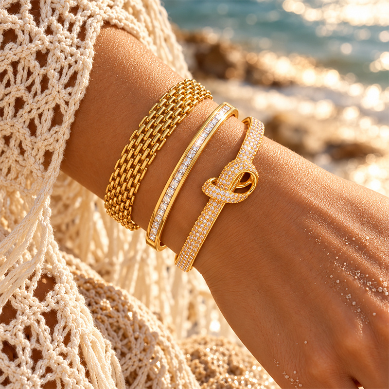 Premium 3pcs Stackable Wrist Set, Eye-Catching Design