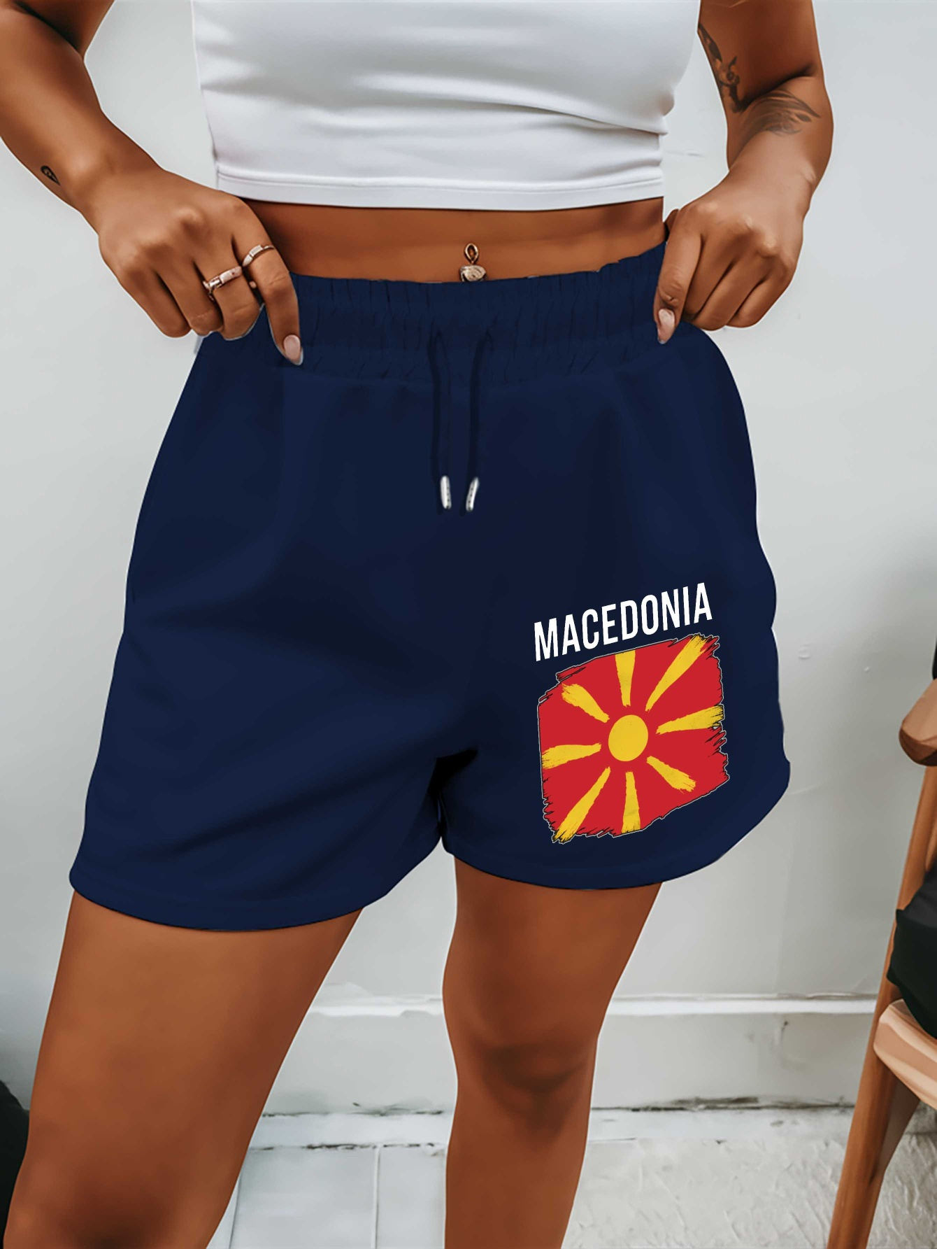 женски летни шорцеви со дизајн на знамето на   - лесни, провидливи средно долги плажни шорци за надворешна и секојдневна облека, модерни, прилагодлив појас, стилски и удобни материјали детали 19