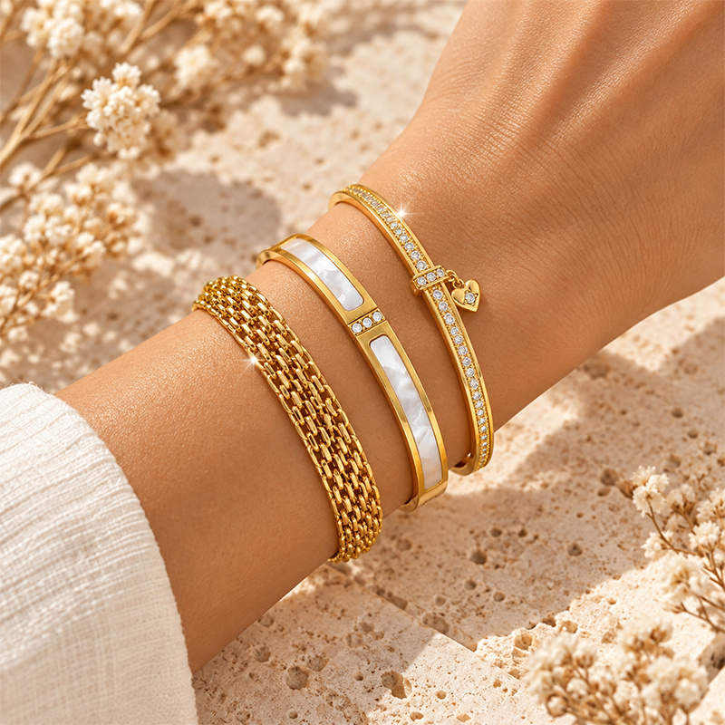Shell & Heart Charm 3pcs Wrist Set, Gentle Elegance