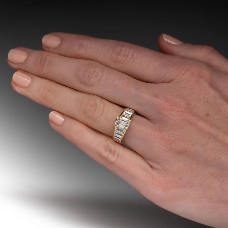 Exquisite Ladder Square Zirconia Ring for Women, Light Luxury