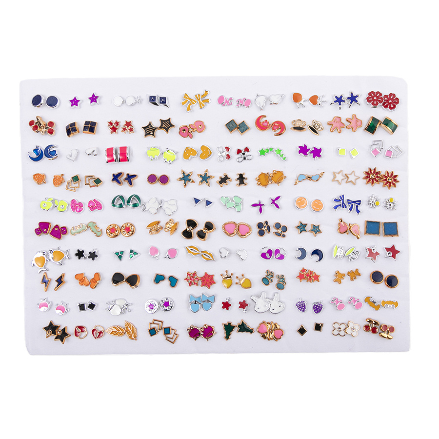 

200pcs Creative Random Geometric Plastic Earrings Cute Bow Animal Multi Style Patterns Men's And Women's Casual Plastic Perforated Earrings Set Couple Gifts Accessories