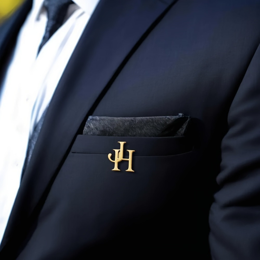 TEMU Personalized Initial Brooch - Stainless Steel Lapel Pin For Men, Custom Letter , Elegant Wedding & Party Accessory, Golden-tone Finish, Perfect For Suits & Formal Attire, Suitable For Women