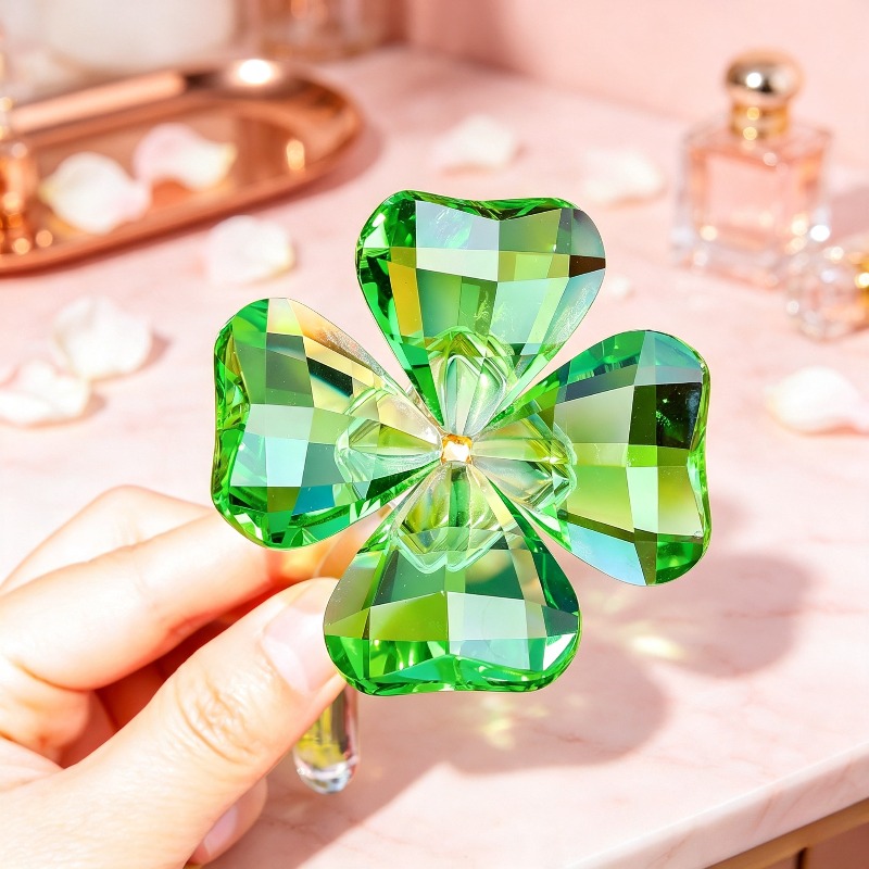 TEMU Shimmering Clover Desktop Ornament, Exquisite Transparent Charm. Size: 2.56x2.56x3.94 Inches. Light Decor For Living Room, Bedroom, Desk. A