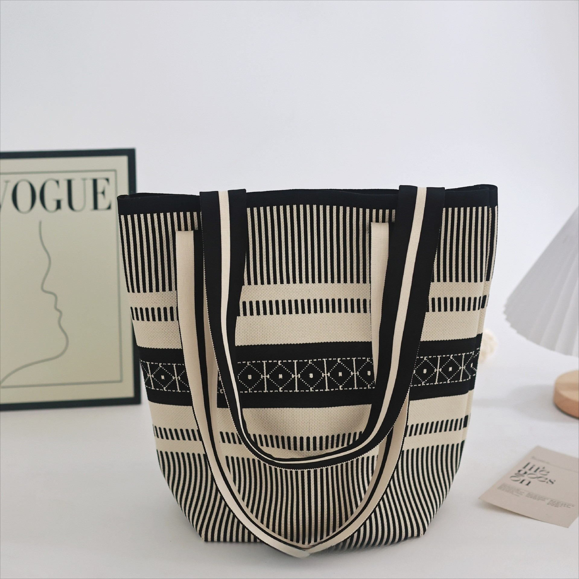 Large Capacity Knitted Bag Women's Shoulder Bag Versatile Fashion Messenger Bag Bucket Bag Tote Bag Satchel Bag
