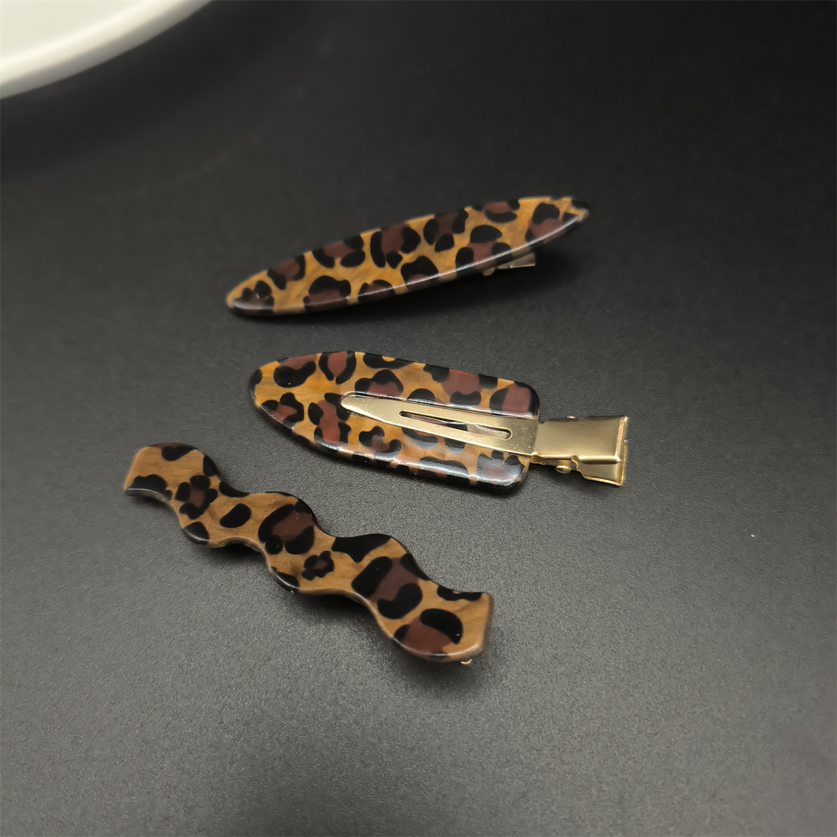 TEMU 3pcs Vintage Fashion Versatile Leopard Print Hair Clips, Coffee-colored Seamless Hair Duckbill Clips, Suitable For Daily Commuting, Women's Hair