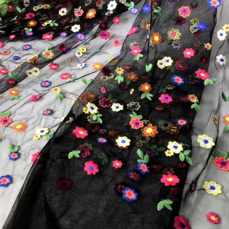 TEMU 1pc 0.5yd 100gsm Pre-cut Embroidered Fabric, Width 135cm/53inch, Tricolor Small Daisy Embroidery Craft, Lightweight Sheer, Flat And Stiff