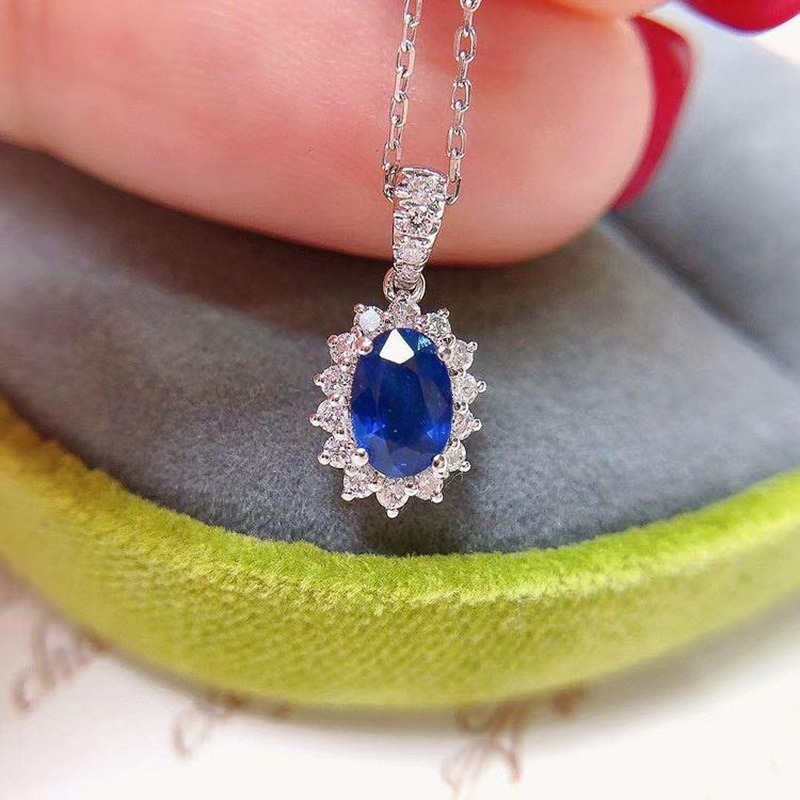 E-shop Exquisiter ovaler synthetischer Zirkonia-Blumenanhänger für Damen – Eleganter Schmuck für , Hochzeit