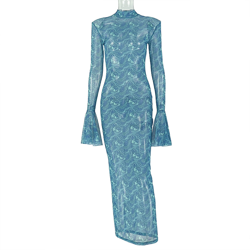 A Retro And Elegant Women'S Dress with a Fit, Round-Neck, Long-Sleeved, Loose And Comfortable Style
