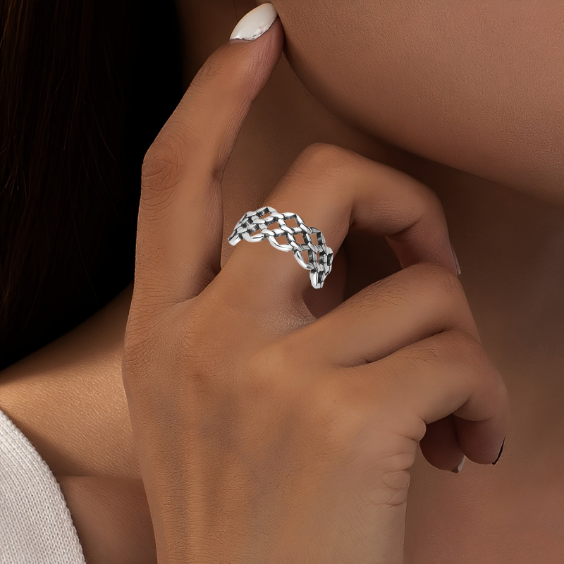 Women's Adjustable Vintage Distressed Hollow Grid Ring