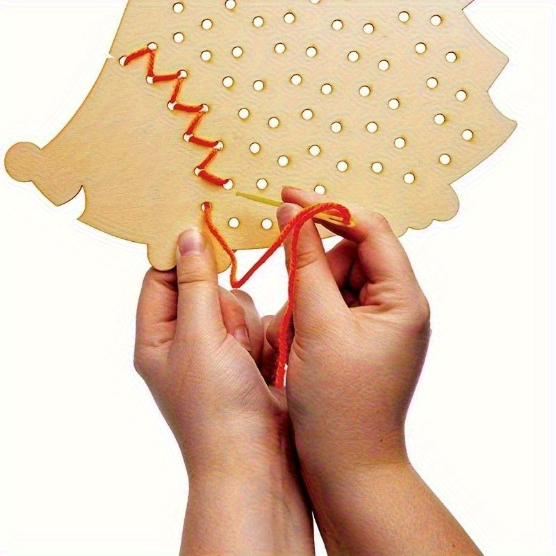 kit di cucito per artigianato fai-da-te, 4 pezzi,   per la pittura   e lapprendimento della decorazione,   per leducazione e la decorazione del cucito. kit di strumenti per cucire   di legno con ago di legno.