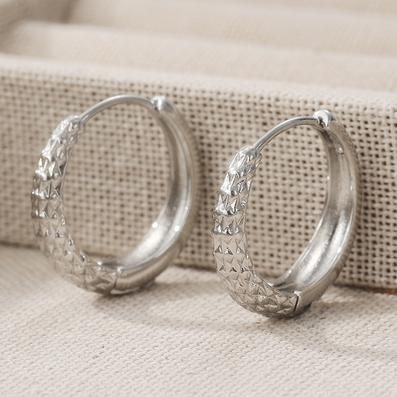 Women's Bright Silvery Rhombus Engraved Surface Hoop Earrings