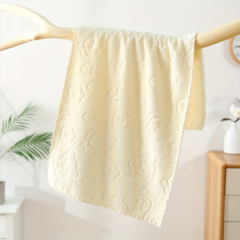 Juego de 5 Toallas con Diseño de Oso de Dibujos Animados y Flores en Relieve, 71.12x30.48cm, Hechas de Material Suave, Absorbente y de Secado Rápido. Toalla de Mano de Lujo, Adecuada para Hombres y Mujeres como Regalo Premium. Uso Doble para Baño, Sala de Estar y Dormitorio. Ideal para Autocaravanas