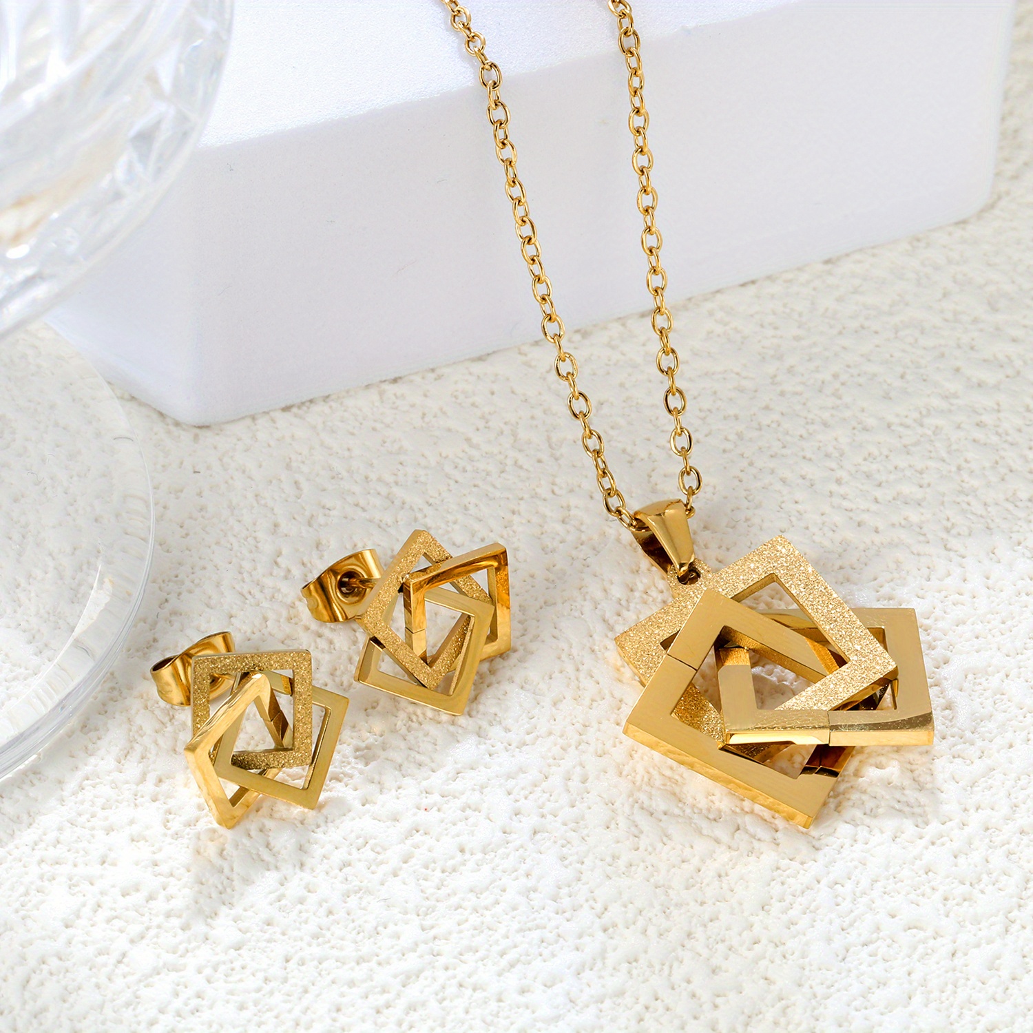 3pcs 18K Gold Plated 18K Gold Plated-Plated 316L 316L 316L 316L Stainless Steel Geometric Square Overlapping Necklace + Earrings Jewelry Set for Women, Light Luxury And Elegant, Suitable for Dating, Banquets, And Daily Wear