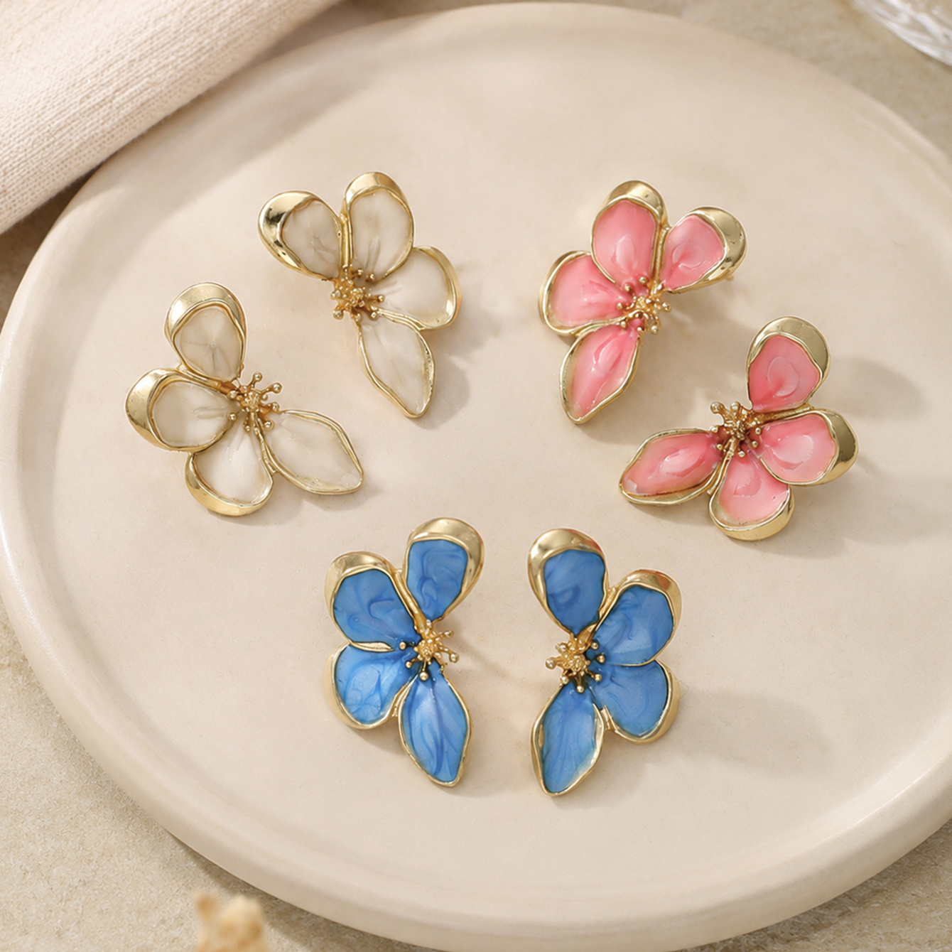 TEMU 6pcs Exquisite Fashionable Cute Four-petal Women's Earring Set, Women's Fashion Stud Earrings, Individual Elegant Luxurious Suitable For Daily
