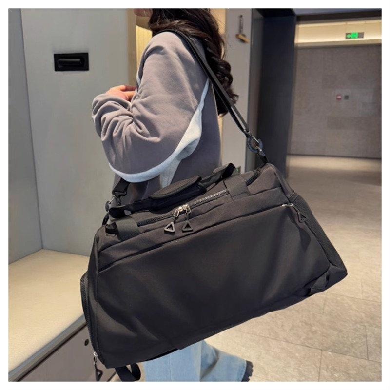 Gran Capacidad Bolsa de Gimnasio y Viaje - Convertible en Mano, Hombro o Mochila con Cierre de Cremallera - Equipaje Ligero y Duradero para Mujeres/Hombres, Negocios, Vacaciones, Yoga, Gimnasio - Compartimento Principal Espacioso & Organizador Frontal - Bolso Diario, Escapada de Fin de Semana, Diseño Minimalista, Correas Ajustables, Tote Portátil, Para Viajeros Frecuentes, Equipo Deportivo, Versátil, Costuras Reforzadas, Estilo Activo