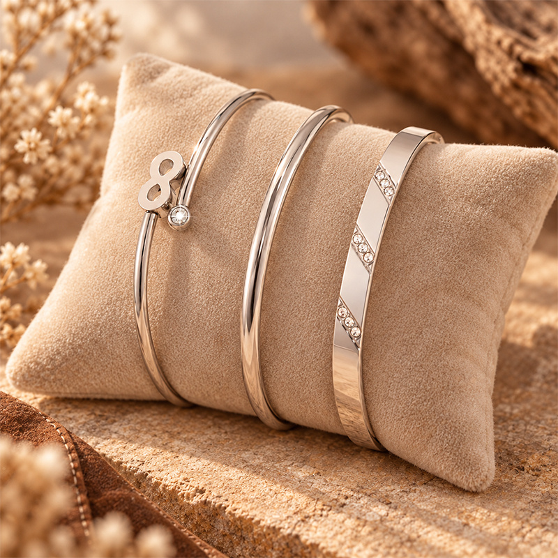 Mature Chic Slim Bangle Set with Infinity Design