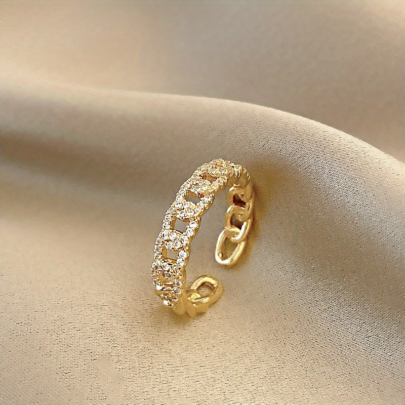 Vintage Adjustable Open Ring with Sparkling Twist Chain Golden Tone