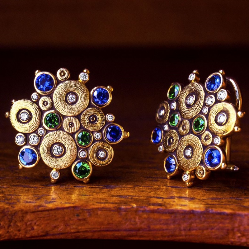 Women's Retro Court Style Plated Multi-Color Synthetic Zirconia Earrings