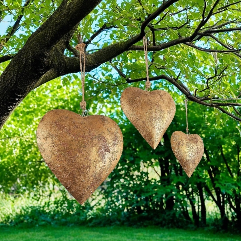 

3pcs Rustic Metal Heart-shaped Wind Chimes, Vintage Brass Love Pendants, 3d Hanging Decorative Bells For Balcony Courtyard, No Battery Needed