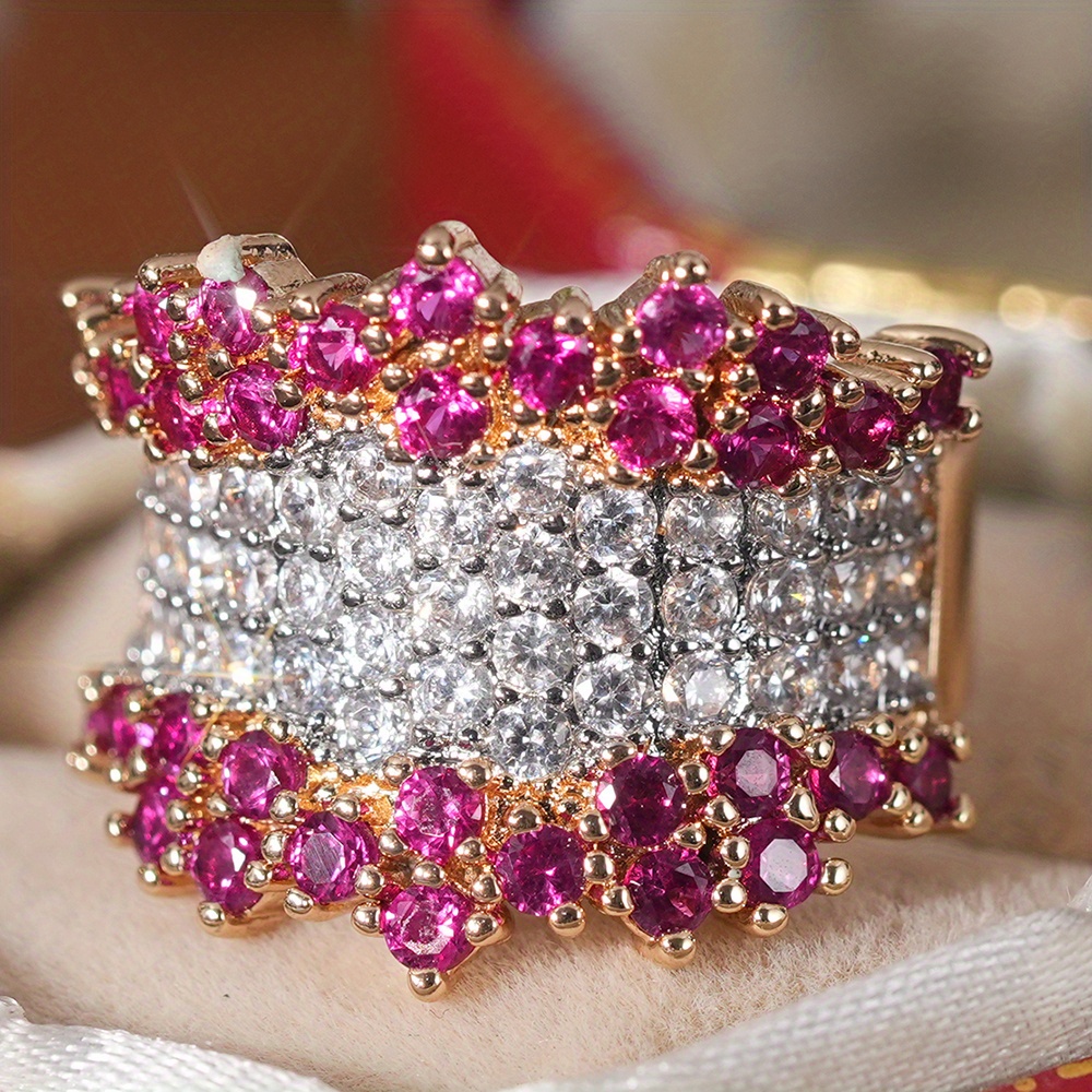 Vintage Palace Style Women's Ring for Special Occasions