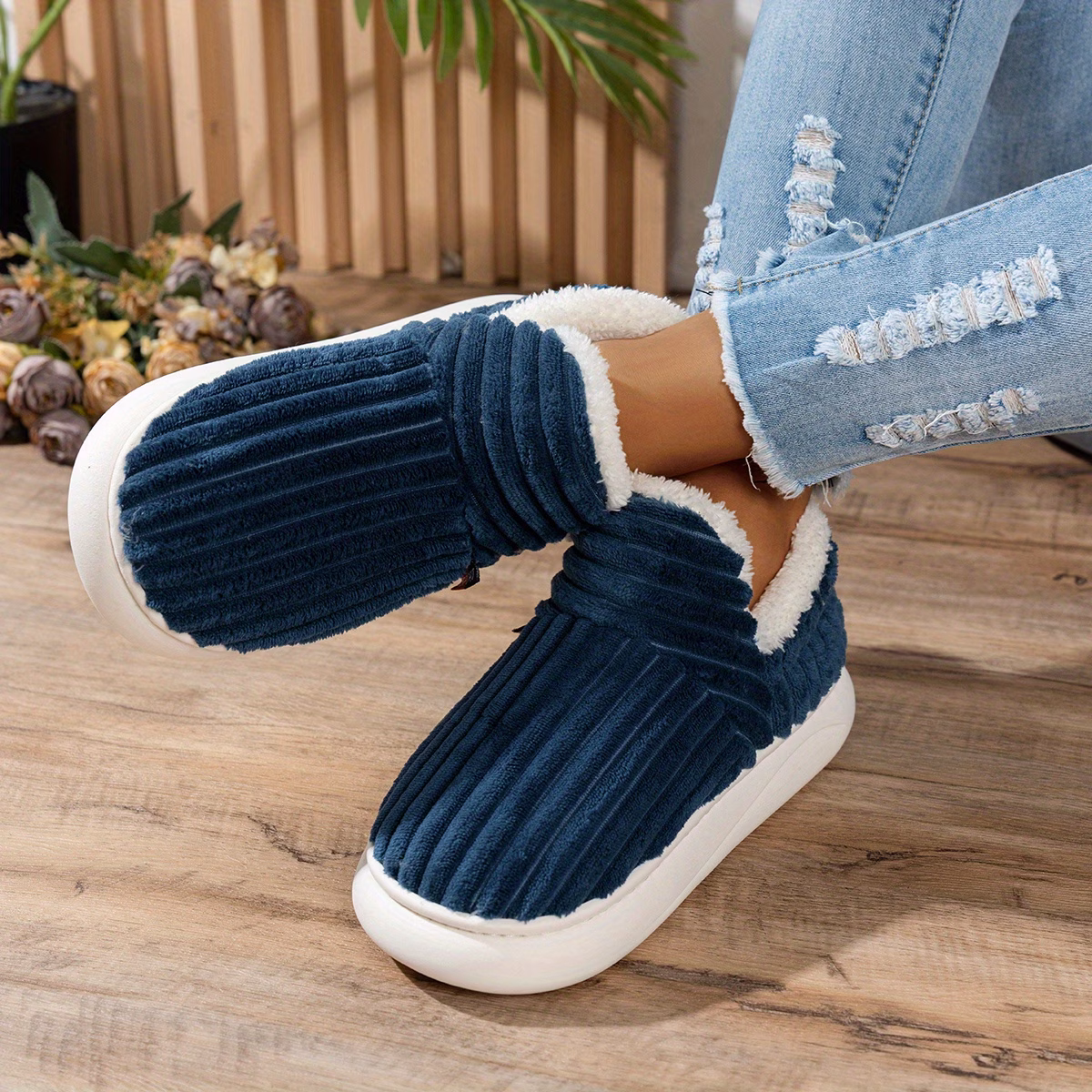 chaussures dintérieur dhiver pour femmes à semelle épaisse et doublure en peluche, style nouveau transfrontalier, chaussons pour hommes avec talon, chaussures pour femmes Détails du produit 14