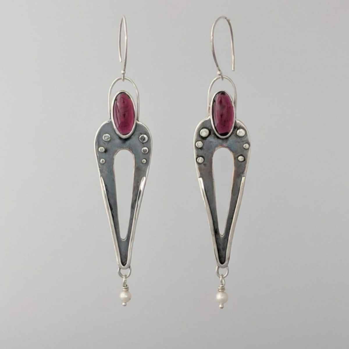 Women's Vintage Minimalist Geometric Long Hollow Contour Earrings