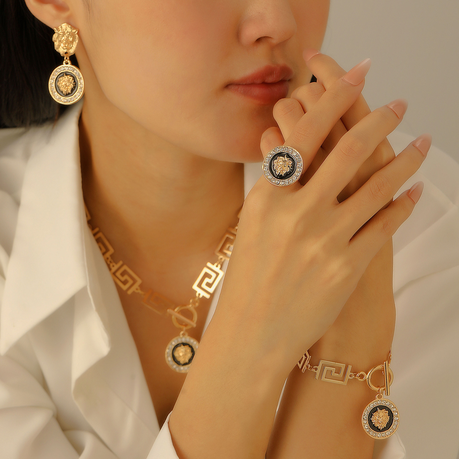 TEMU Fashionable Pendant Necklace, Earrings, Bracelet And Ring Set, Luxurious Style Retro Accessories, Statement Jewelry, Party Jewelry Set, Vintage