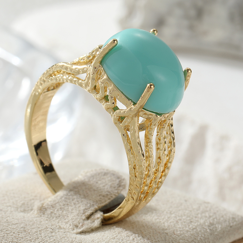 Women's Vintage Hammer Pattern Hollow Branch Vine Ring