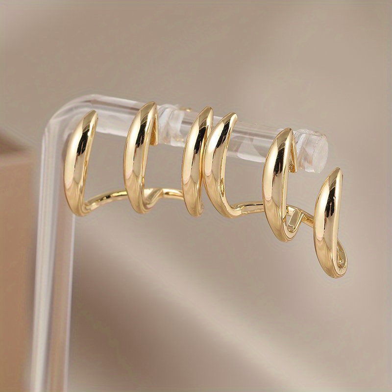 Dazzling Claws & Delicate Earrings Set