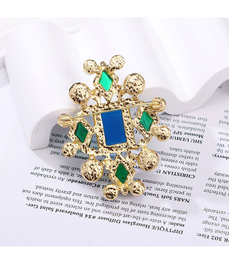 elegant baroque style vintage   brooch luxurious     pin for coats and dresses details 2