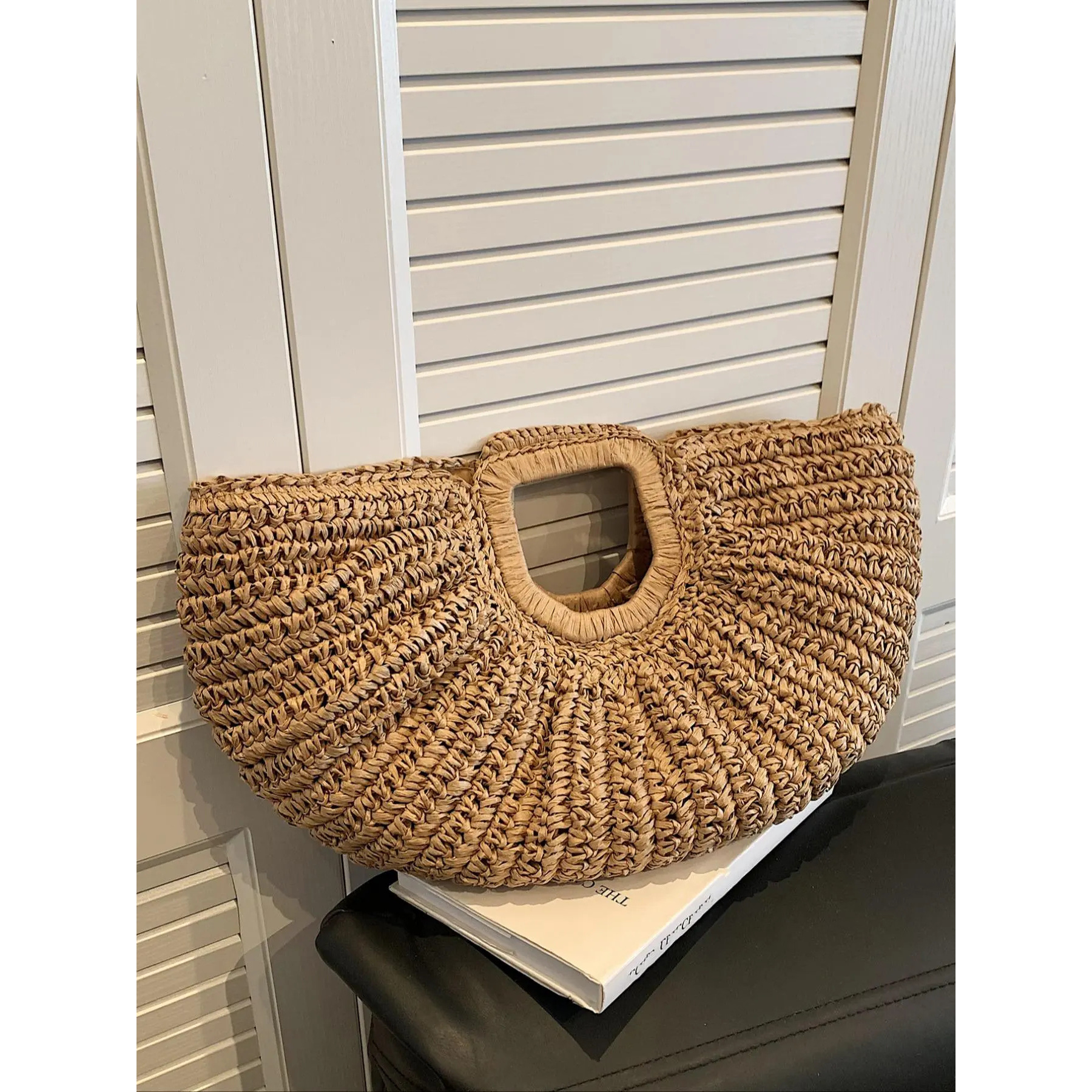 Image of Women's Casual Plain, Large Capacity Handbag For Travel& Daily Use, Casual Trendy Versatile High-quality Bohemian Straw Bag For Vacation