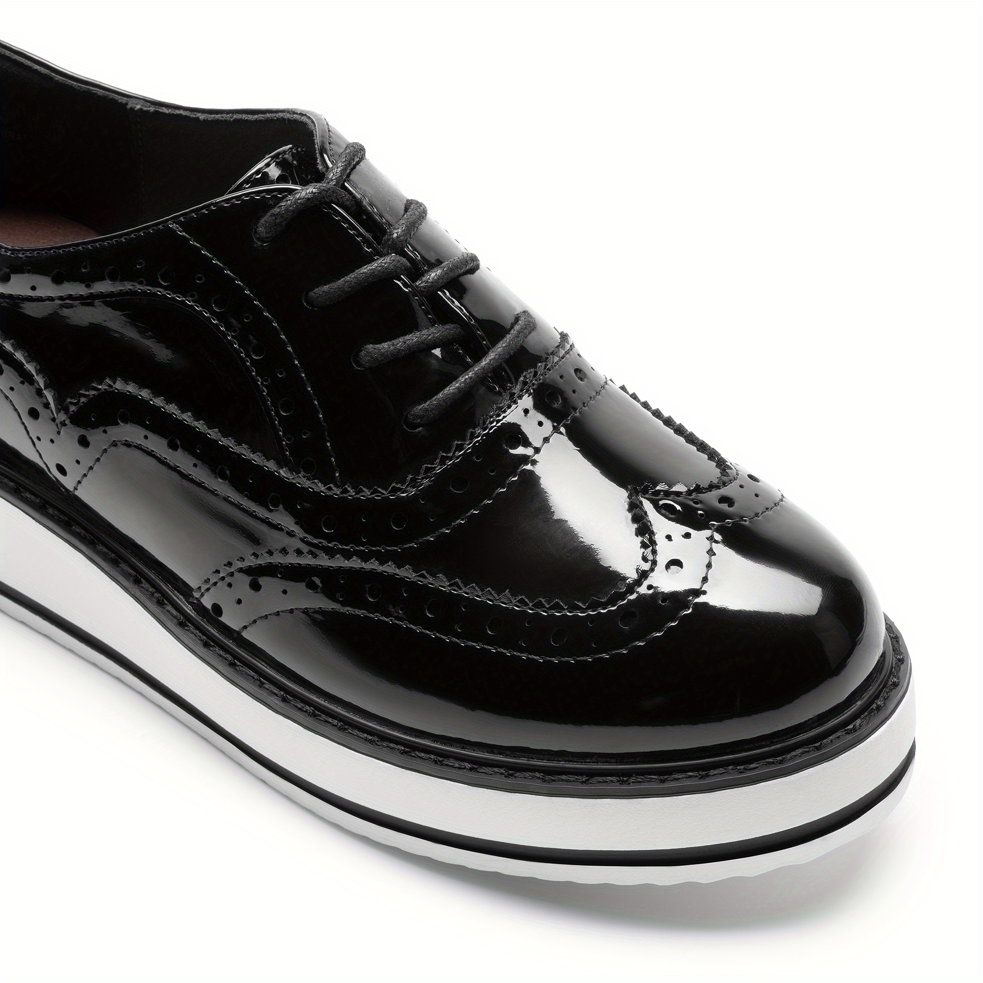 Fashion Casual Lace-up Wingtips Shoes Image 5