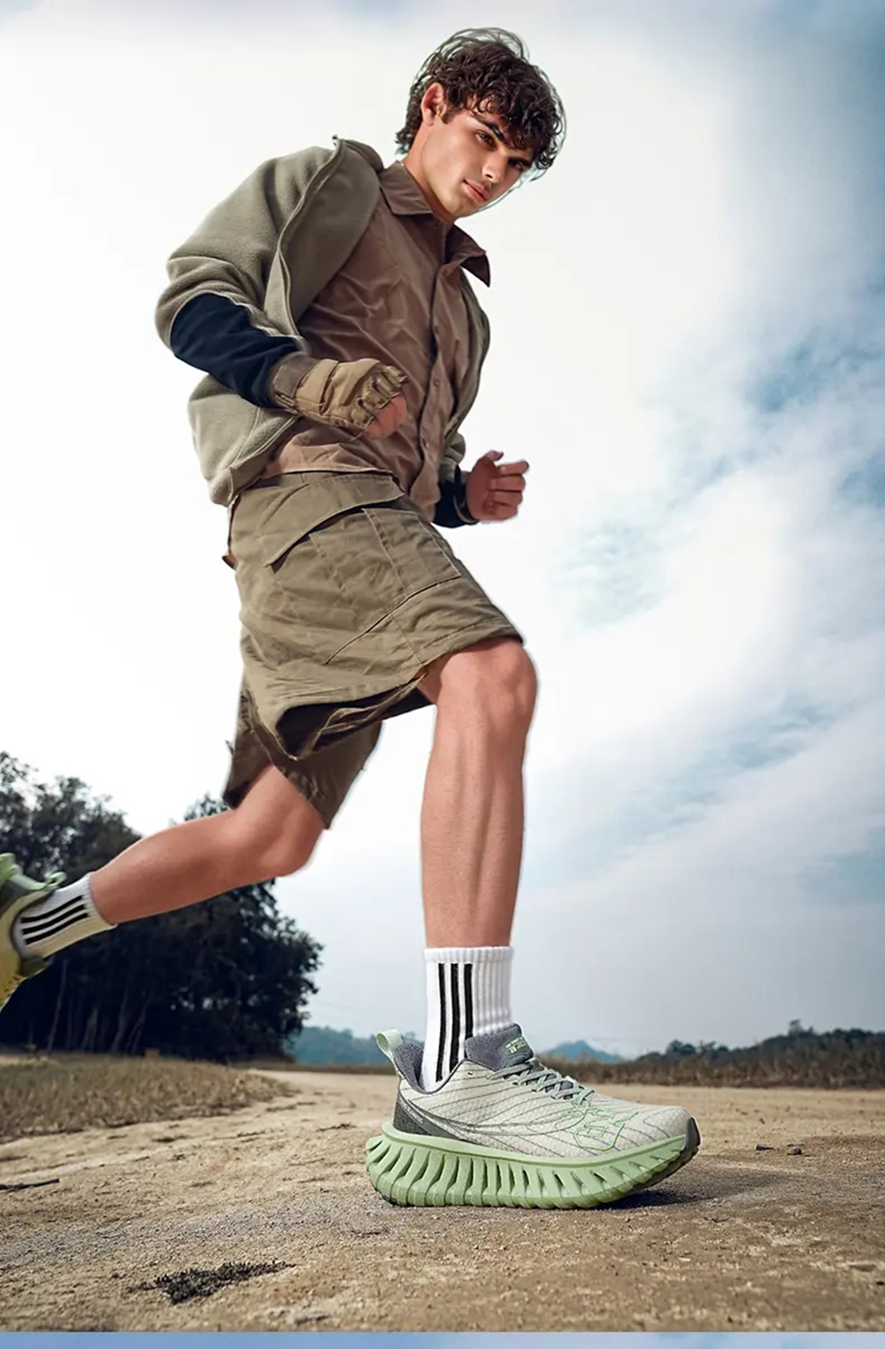 Carbon Plate Technology - Men's Road Running Shoes, Thick-Soled Casual Sneakers for Men, Comfortable and Breathable Fabric Upper, Cushioning and Shock-Absorbing MD Midsole, Slip-Resistant and Wear-Resistant Rubber Outsole, Low-Top Lace-Up Closure
