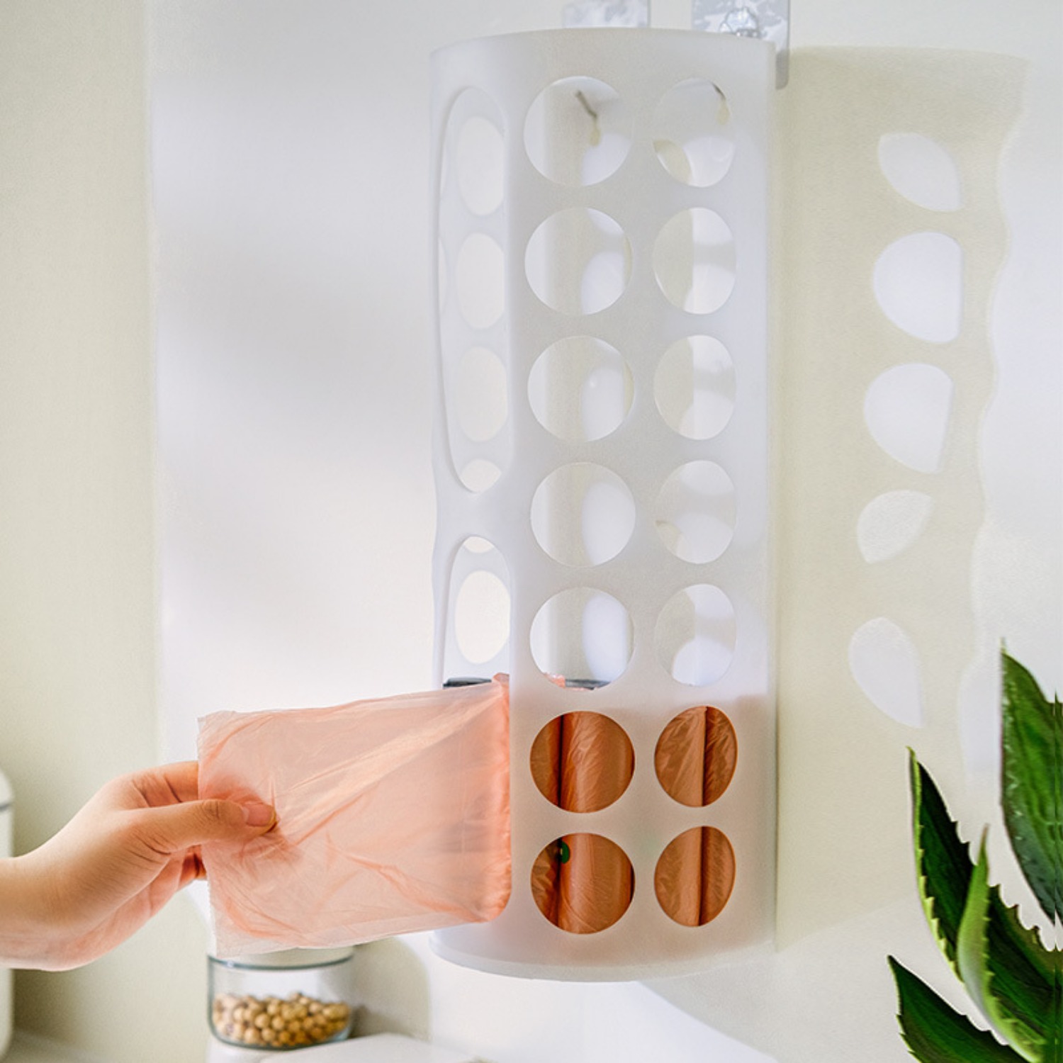 Dispensador de Bolsas de Compras de Gran Capacidad – Soporte de Bolsas de Plástico de Fácil Acceso con Múltiples Compartimentos, Diseño Ahorra Espacio para Cocina y Comedor, Opciones de Instalación Duraderas con Adhesivo o Tornillo, Soporte de Bolsas de Compras