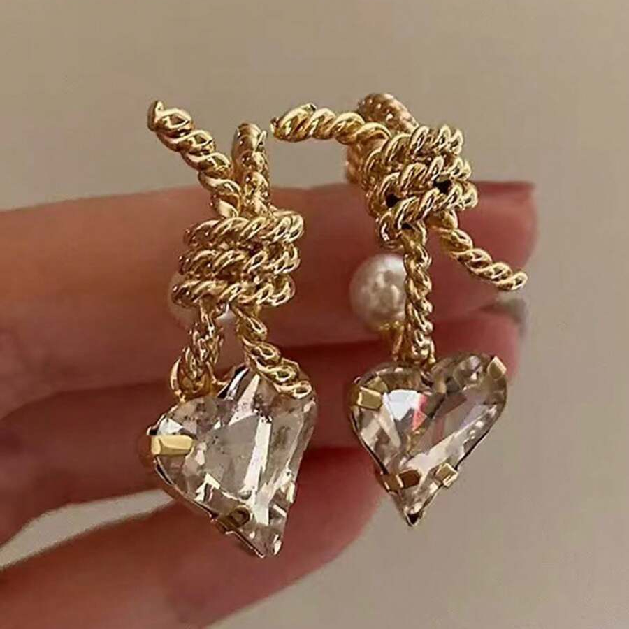 TEMU Pair Of Vintage Heart-shaped And Artificial Pearl Delicate Earrings For Women, Copper Material Studs, Light Luxury Elegant Thick Earrings
