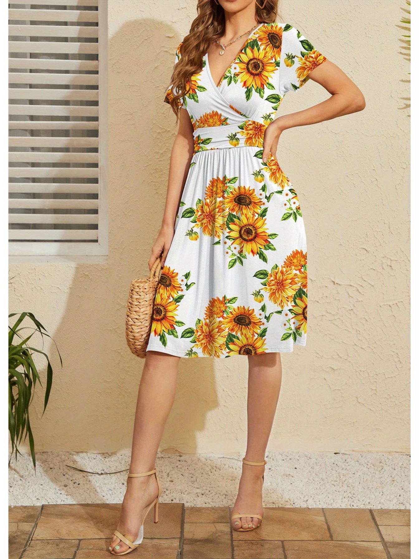 ワンピース Sunflower-Printed Midi Dress Sunflower-Printed Midi Dress（ワンピース）｜Her lip to（ハー