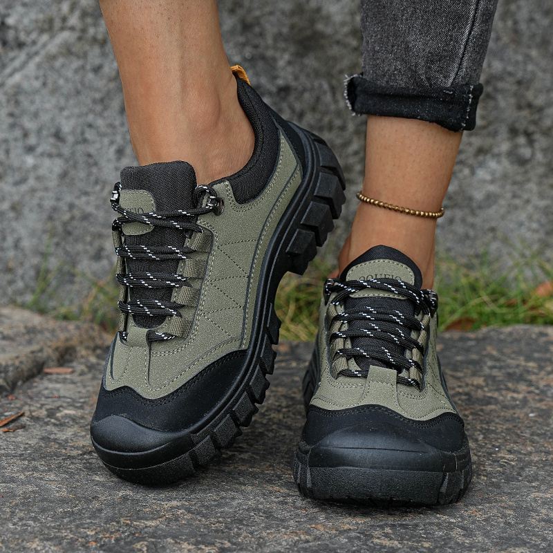 Lightweight Thick-Soled Women's Trendy Athletic Shoes