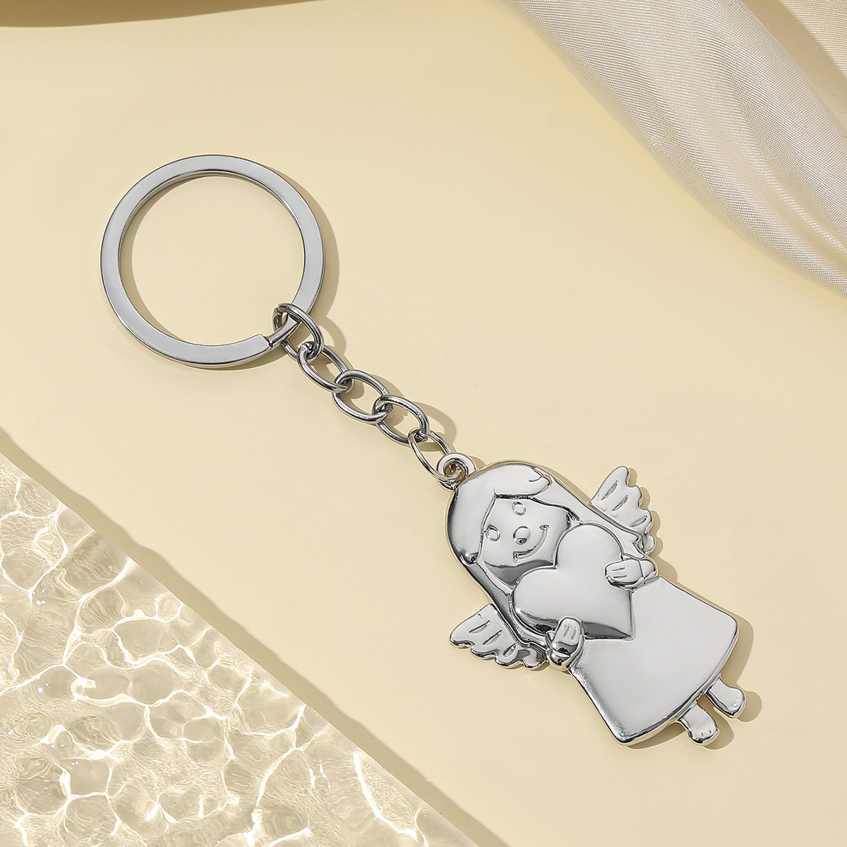 1pc Vintage Metal Keychain Of An Girl For Men, In 3 Styles, Ideal For Car Keys And A Perfect Gift For Couples