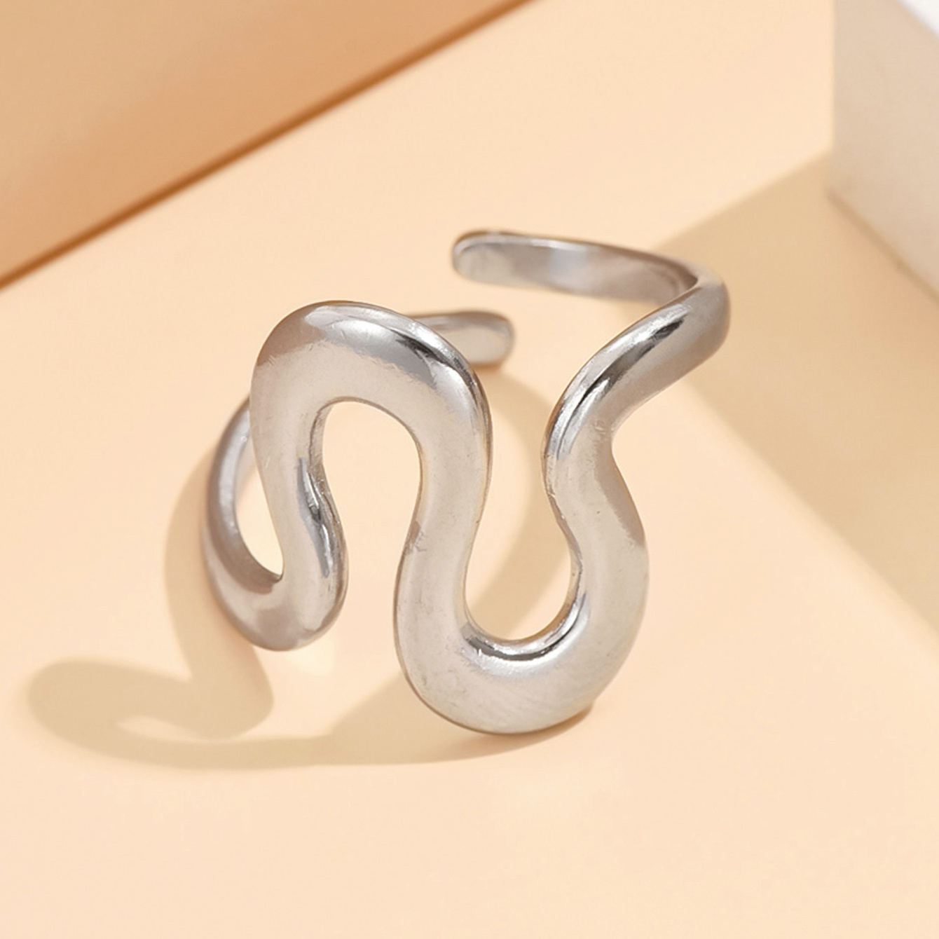 Elegant S-Shaped Wave-Line Open Ring, Durable Design