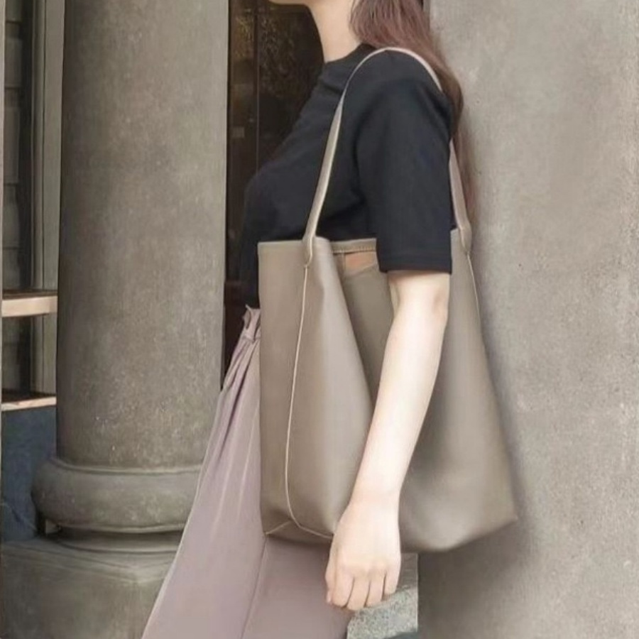 TEMU 【新商品】レトロ風 大容量 通勤ショルダーバッグ。ムな質感。で万能なクロスボディバッグは、普段使いに最適。簡単でカジュアルなニッチデザインと、パールのような質感のテクスチャーが特徴。