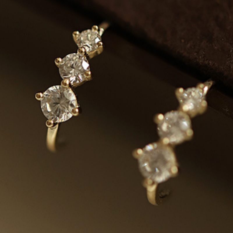 Elegant Three-Stone Synthetic Zirconia Earrings for Women