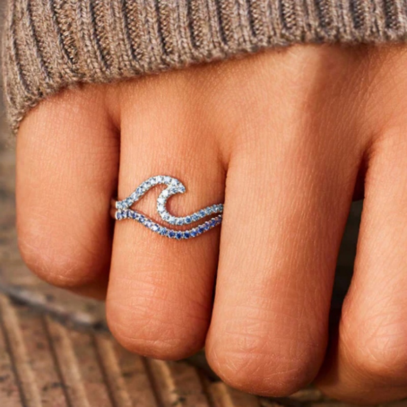 Women's Gradient Blue Synthetic Zirconia Ocean Wave Ring, Elegant Gift