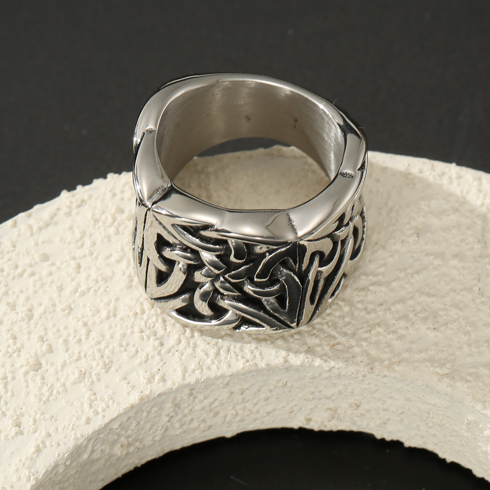 Image of 1pc Vintage Silvery Wide Band Ring Featuring A Celtic , In A Retro Norse , Perfect As A Statement Piece Or A Gift. This 304l 304l Stainless Steel Jewelry Is Ideal For Men, Without Battery