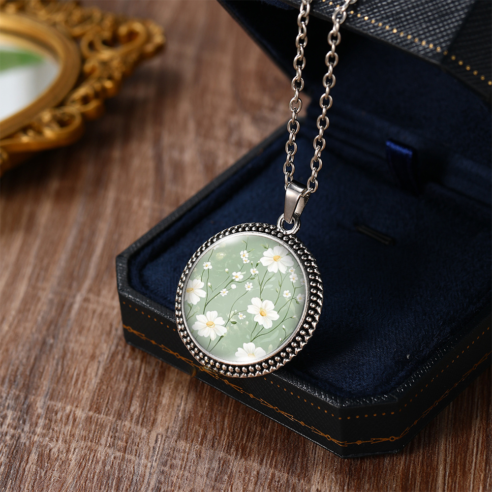 Fashion White Daisy Illustration Pendant Necklace