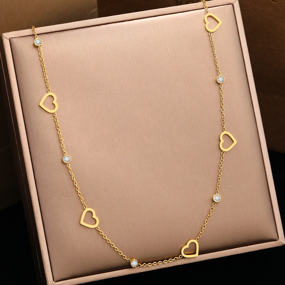 TEMU Collier en acier inoxydable avec cœur et accents de synthétique, chaîne fine, un accessoire pour les quotidiens, les tenues de et pour offrir en