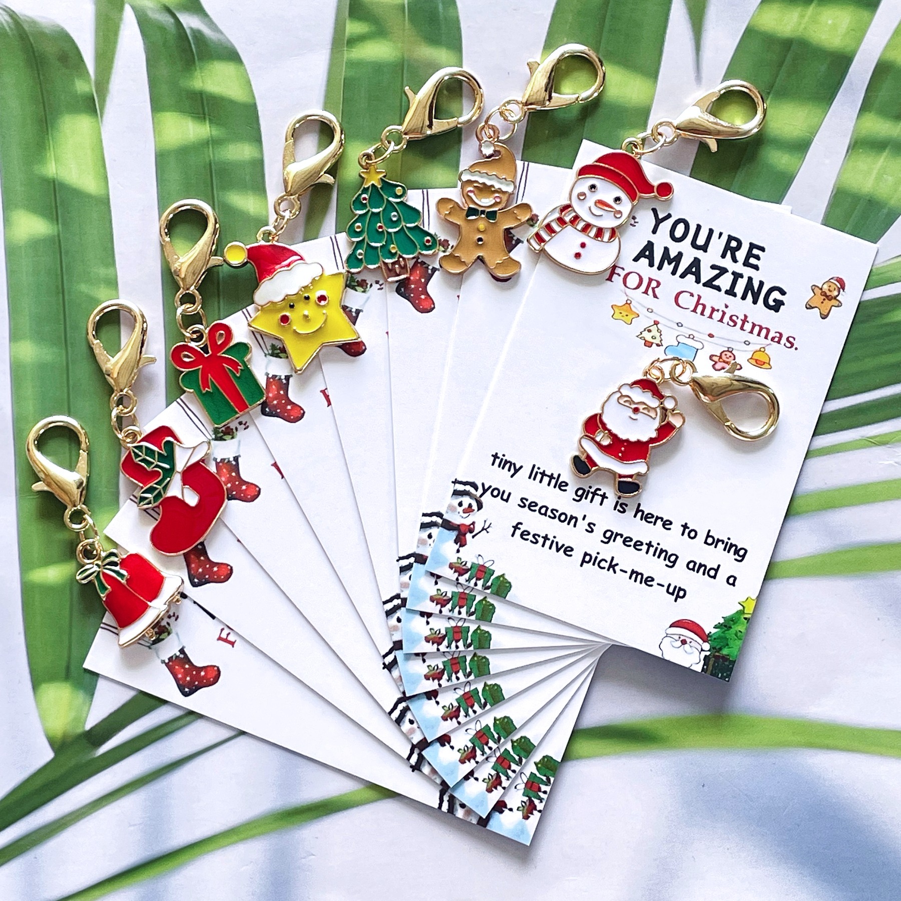 18pcs Christmas Keychains and Hug Greeting Cards Set, Inspiring Gift