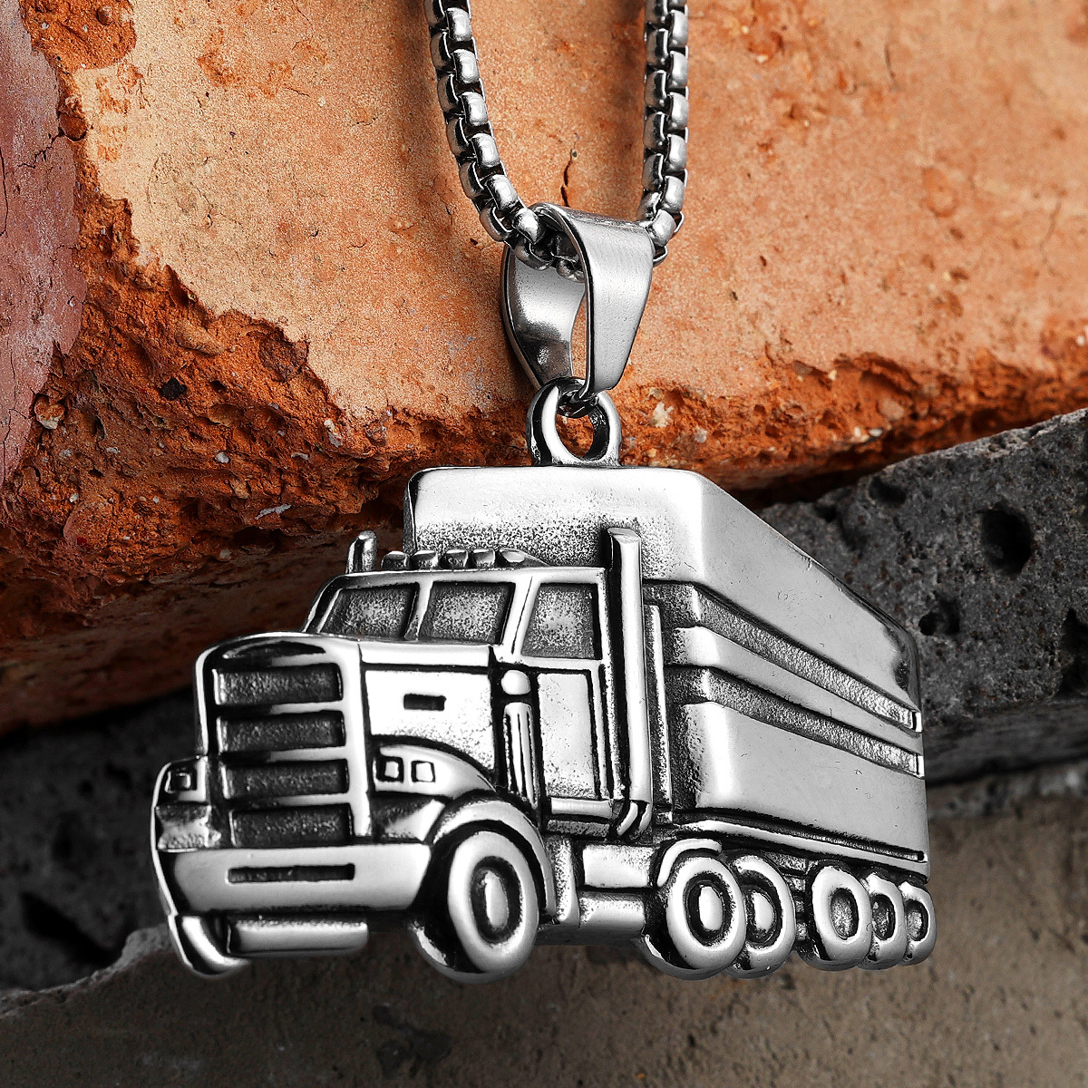 TEMU Truck Driver Men's Necklace, Pendant Chain, Trendy Rock Style Motorcycle Driver Women Additions, Fashionable Additions, Promotional Gifts,